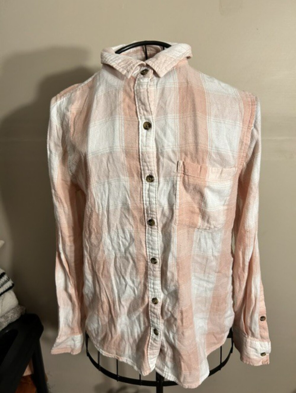 flannel size medium  womens pink white plaid shirt button up top gorpcore